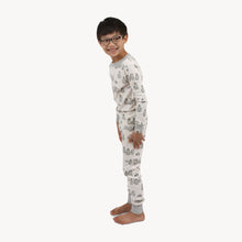 Load image into Gallery viewer, Penguin PJ set in Youth sizes - MeOMyEarth