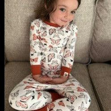 Load image into Gallery viewer, Monarch Butterfly PJ set in infant-toddler sizes - MeOMyEarth