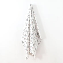 Load image into Gallery viewer, Star Delight Swaddle - Pink - MeOMyEarth